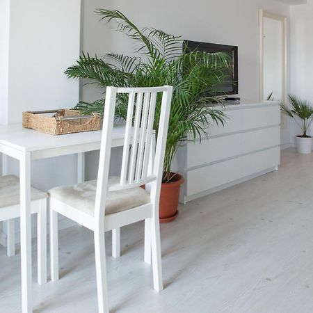 Airport Residence - 5 Mins From Airport Otopeni Exterior photo